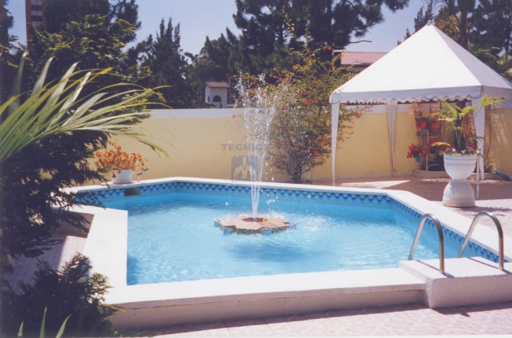 Piscina Alphaville casa.jpg